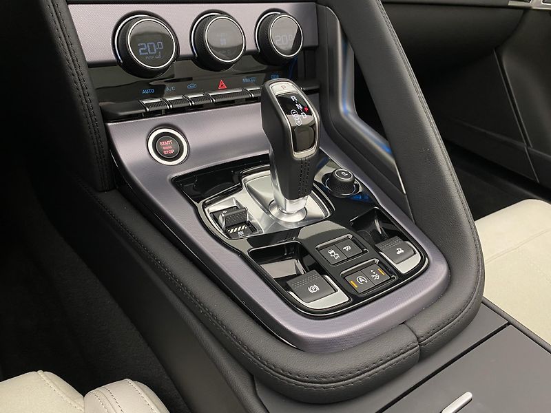 Jaguar F-Type P300 AUT CZ - fotka 24 z 47