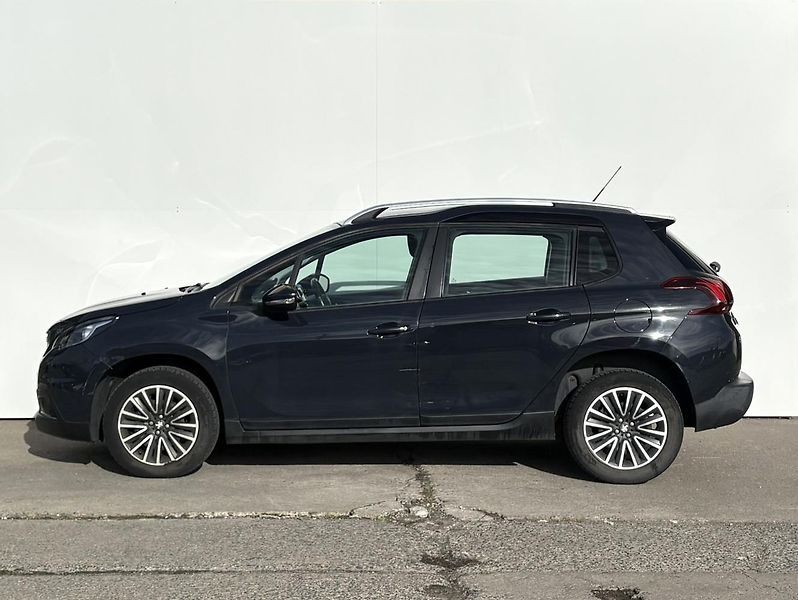 Peugeot 2008 1.2 PureTech 110k ACTIVE - fotka 8 z 19