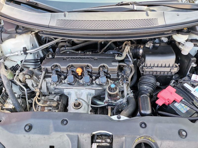 Honda Civic (2014) 1.8i 104kw MK 4 ČR Kamera - fotka 19 z 29