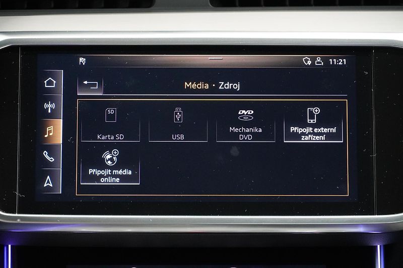 Audi A6 50TDI,S-LINE,ČR,1MAJ,HUD,Tažné - fotka 29 z 37