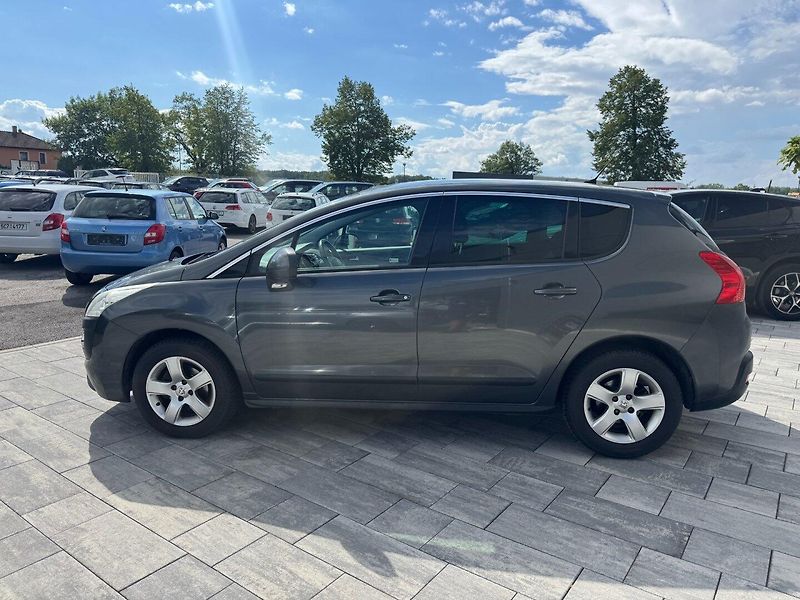 Peugeot 3008 (2010) 1,6 HDI 80 Kw - fotka 8 z 30