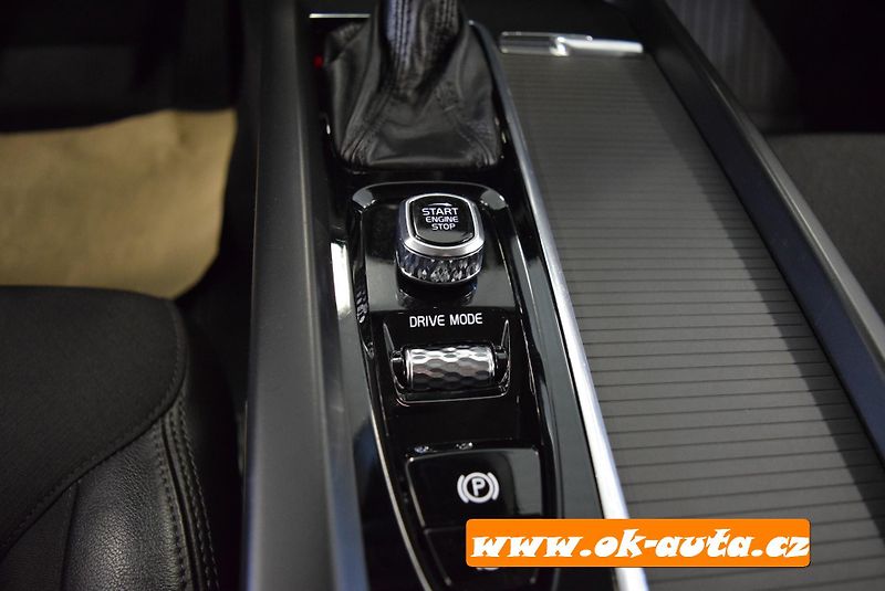 Volvo V60 2.0 D PRAV.SERVIS AUTOMAT 2020 - fotka 40 z 61