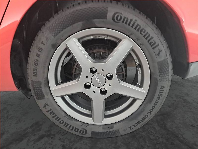 Renault Clio (2014) 1.2 16V, Tempomat - fotka 15 z 16