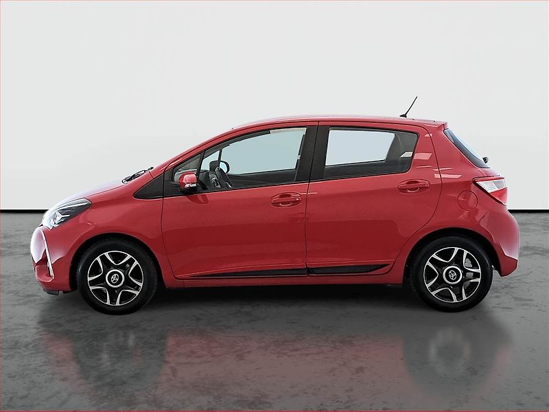 Toyota Yaris (2019) 1.0 VVT-i, Serv.kniha - fotka 3 z 20
