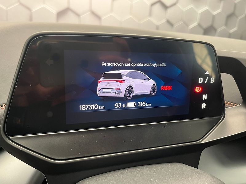 Cupra Born 170kW/77kWh e-Boost 91.6 % SoH - fotka 18 z 70