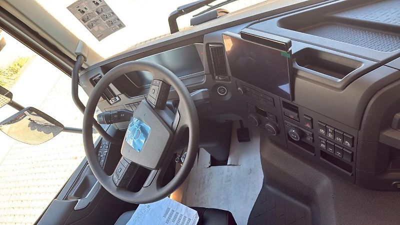 Volvo (2026) FMX 500 8x4 Bordmatik EURO 6 - fotka 18 z 19