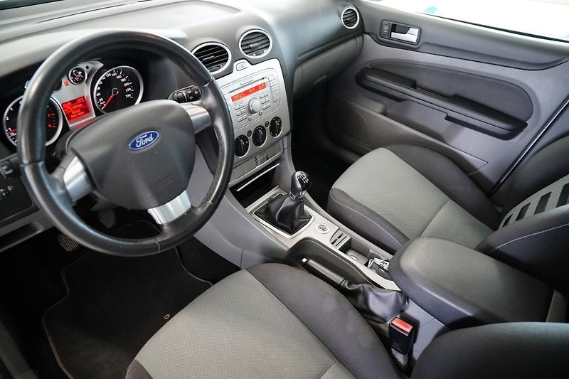 Ford Focus - fotka 13 z 19