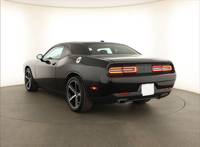 Dodge Challenger (2016) 3.6 V6 - fotka 4 z 15