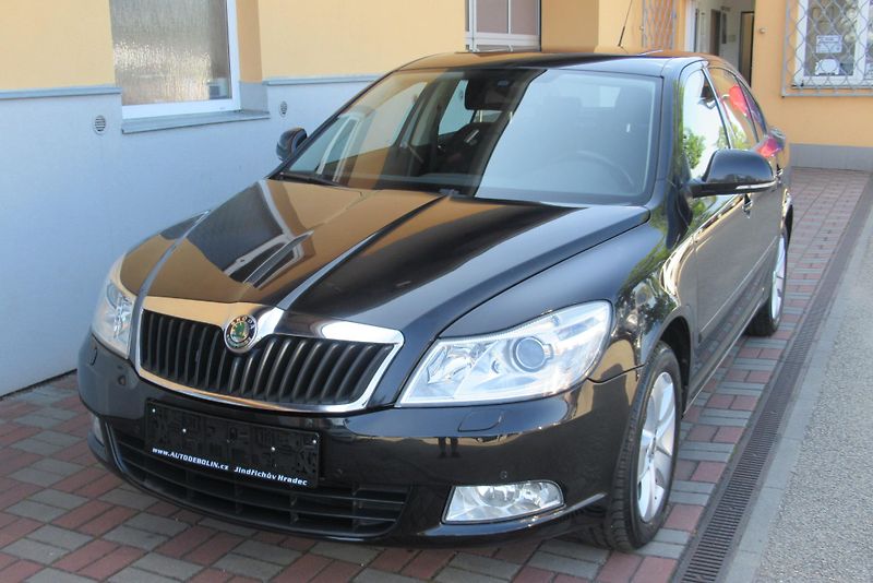 Škoda Octavia 1.4 TSi ELEGANCE EL.ŠÍBR XENON - fotka 7 z 35
