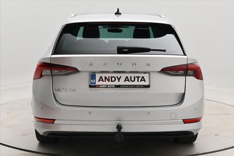 Škoda Octavia 1,5 TSI 110kW Style Manuál Zár - fotka 6 z 32