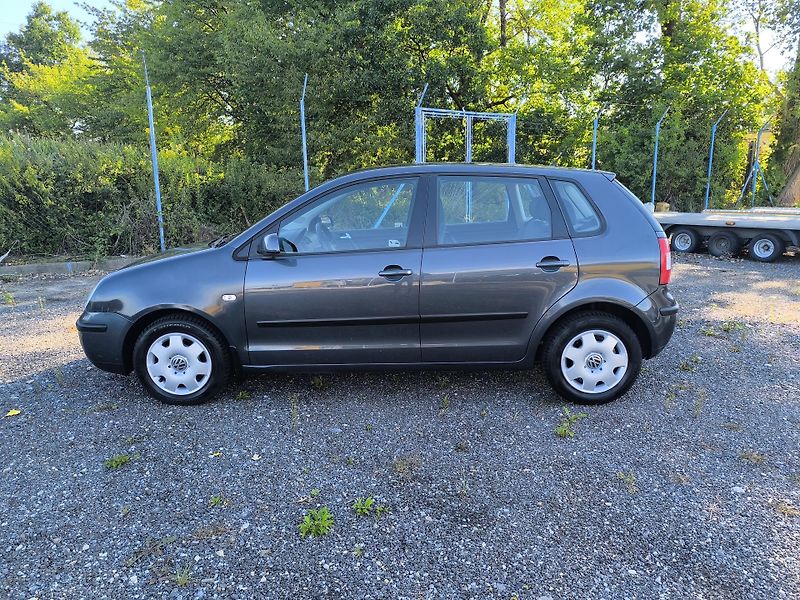 Volkswagen Polo (2004) 1.2 DOLOŽENÉ KM - fotka 3 z 28