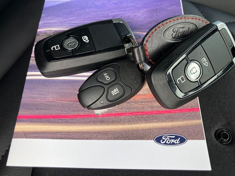 Ford Tourneo Custom (2024) TITANIUM LONG 8-AT AWD - fotka 18 z 24