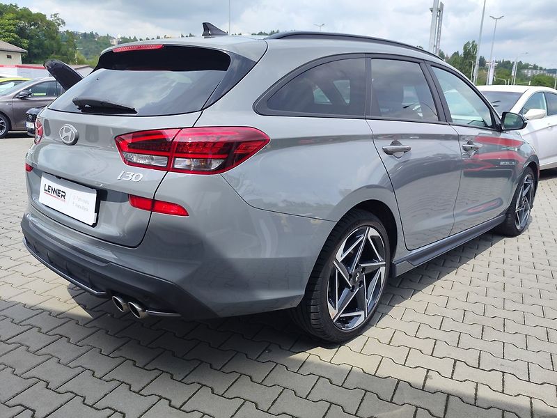 Hyundai i30 1.5 T-GDi/103kW N-Line DCT - fotka 5 z 32