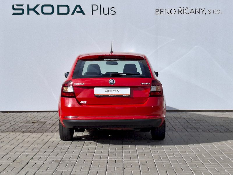 Škoda Rapid (2018) Spaceback Ambition Plus 1,0TSi - fotka 12 z 27