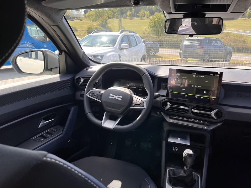 Dacia Duster (2026) journey mild hybrid 140        - fotka 10 z 15