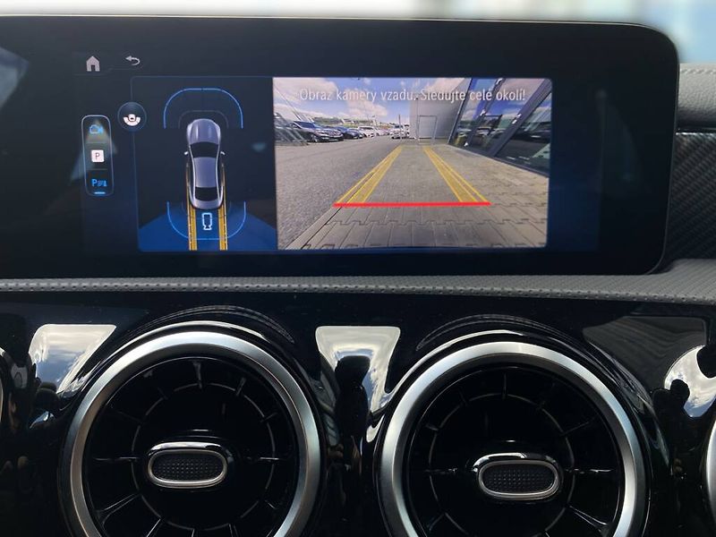 Mercedes-Benz CLA (2025) 200 - fotka 19 z 25