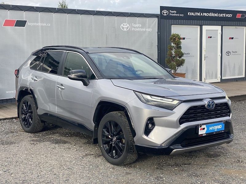 Toyota RAV4 2.5HSD, ČR, Selection, 4x4 - fotka 1 z 16