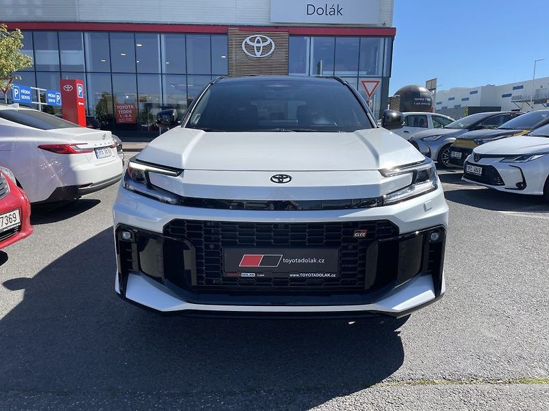 Toyota RAV4 2.5 Hybrid 4x4 GR SPORT - fotka 11 z 32