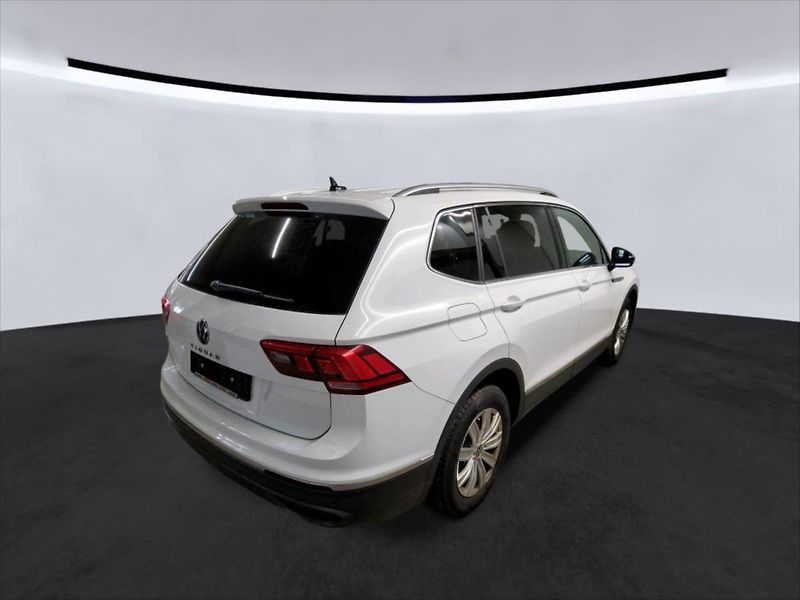 Volkswagen Tiguan Allspace 2,0 TAŽNÉ,MATRIX LED,KAMERA - fotka 4 z 10