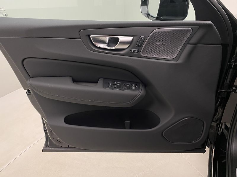 Volvo XC60 (2026) B5 AWD AUT BRIGHT PLUS  - fotka 6 z 62
