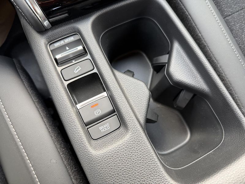 Honda HR-V 1.5 i-MMD Advance e-CVT - fotka 19 z 31