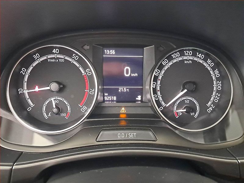 Škoda Fabia (2021) 1.0 TSI, Tempomat - fotka 11 z 15
