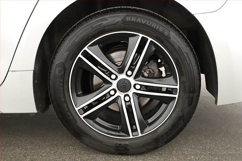 Toyota Corolla (2019) Comfort 1.8 Hybrid, Automat - fotka 12 z 15