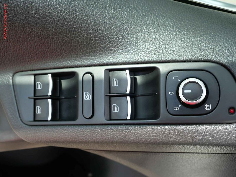 Volkswagen Tiguan (2014) 2.0TDi 4x4, DSG, TZ, AC - fotka 12 z 20