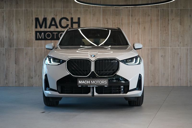 BMW X3 40d xDrive, Nezávislé, Tažné - fotka 3 z 50
