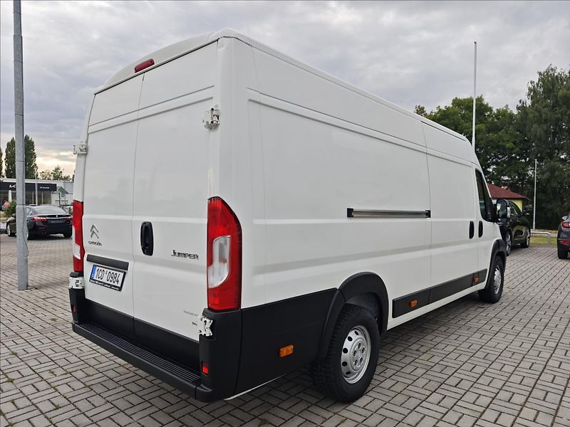 Citroën Jumper 2,2 BlueHDi140 S&S MAN6  FURGO - fotka 6 z 20