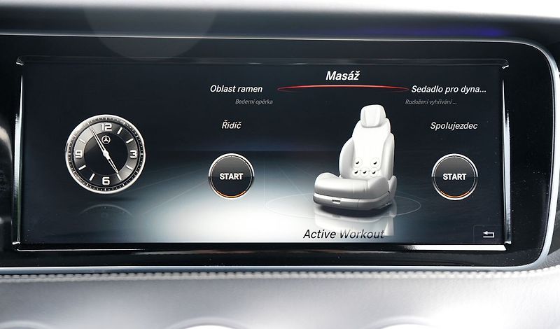 Mercedes-Benz Třídy S S 500 4Matic Coupe AMG - fotka 39 z 48