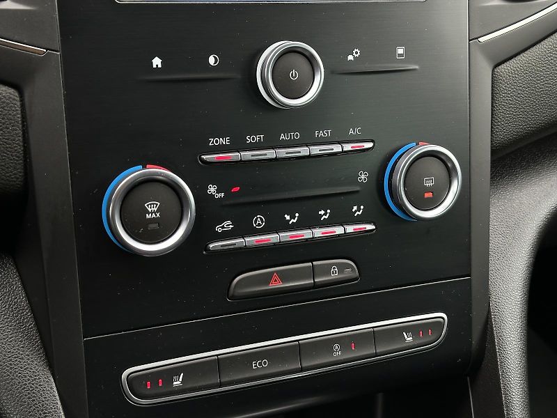 Renault Mégane 1.3TCe 85kW Limited 2Z.KLIMA M - fotka 21 z 37