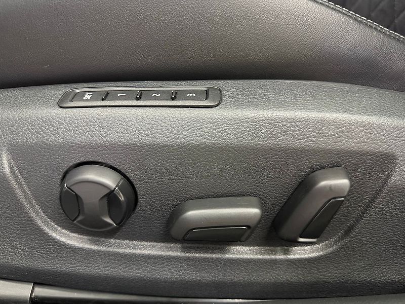 Škoda Superb 2.0TSI 206KW DSG 4X4 SPORTLINE - fotka 27 z 34