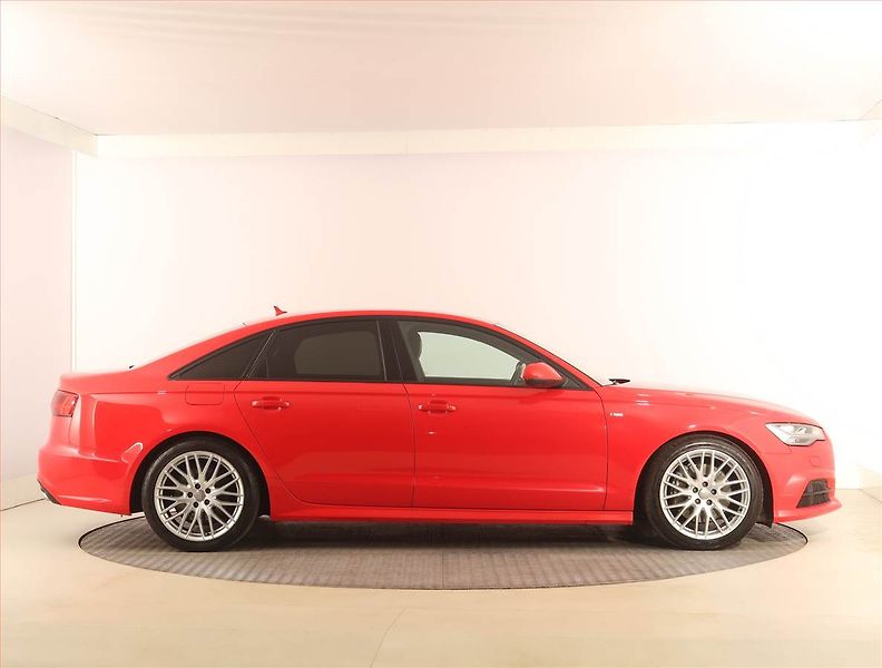 Audi A6 (2017) S line 3.0 TDI - fotka 6 z 24