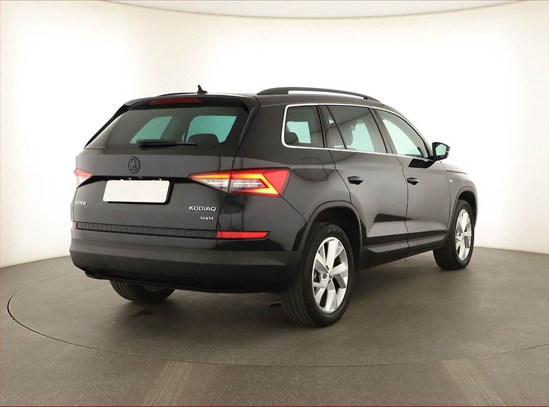 Škoda Kodiaq (2019) 2.0 TSI - fotka 5 z 17