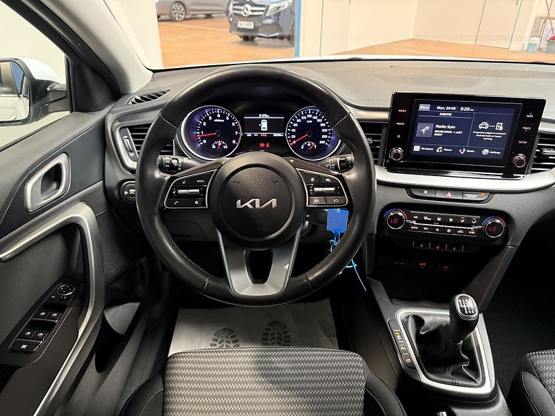 Kia Ceed 1.5 T-GDI 118kW Exclusive SW - fotka 6 z 13