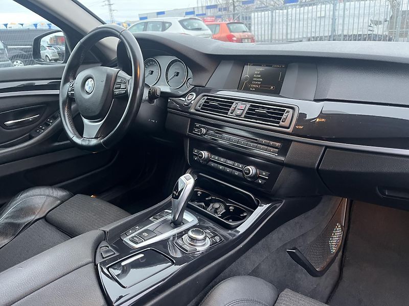 BMW Řada 5 (2014) KOMBI 525 Xdrive - fotka 13 z 14