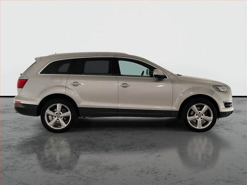 Audi Q7 (2011) 3.0 TDI, 4X4, Automat, 7 míst - fotka 6 z 23