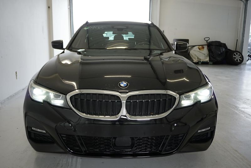 BMW Řada 3 (2020) 320D  2,0 M-SPORT XDRIVE AUT. - fotka 2 z 31
