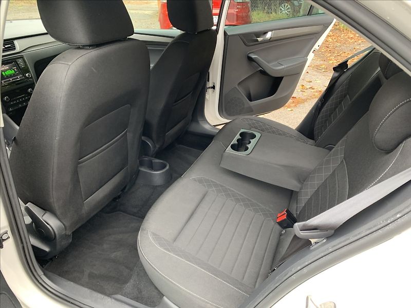 Škoda Rapid 1,0 TSI 81KW STYLE,ČR,SERVISKA - fotka 19 z 20
