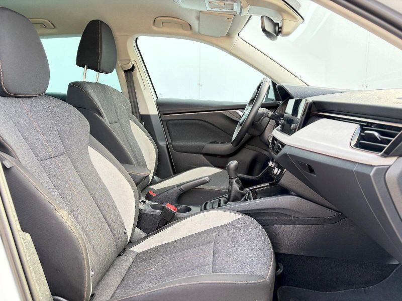 Škoda Kamiq (2025) 1.0 TSI / 85kW / TOP SELECTION - fotka 9 z 35