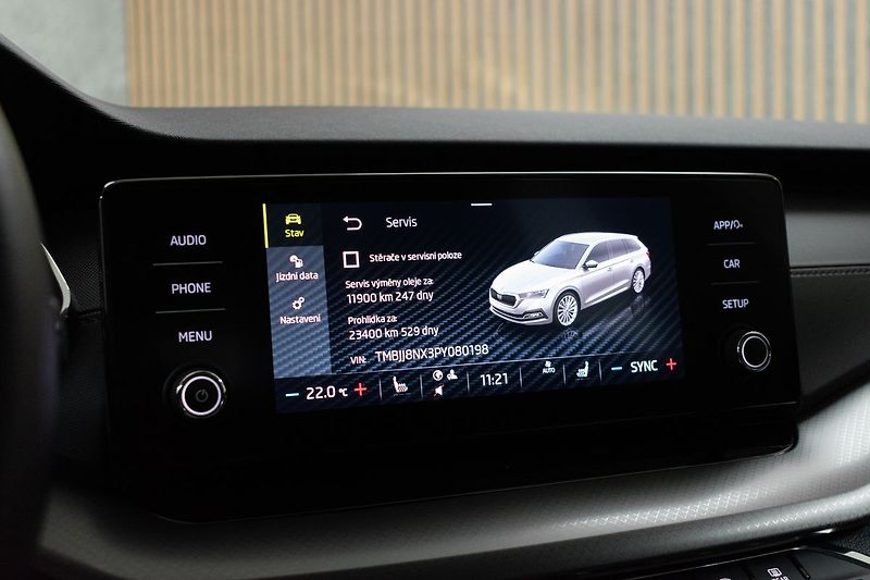 Škoda Octavia 2.0 TDI 110kW AMBITION+*ČR 1.M - fotka 28 z 37