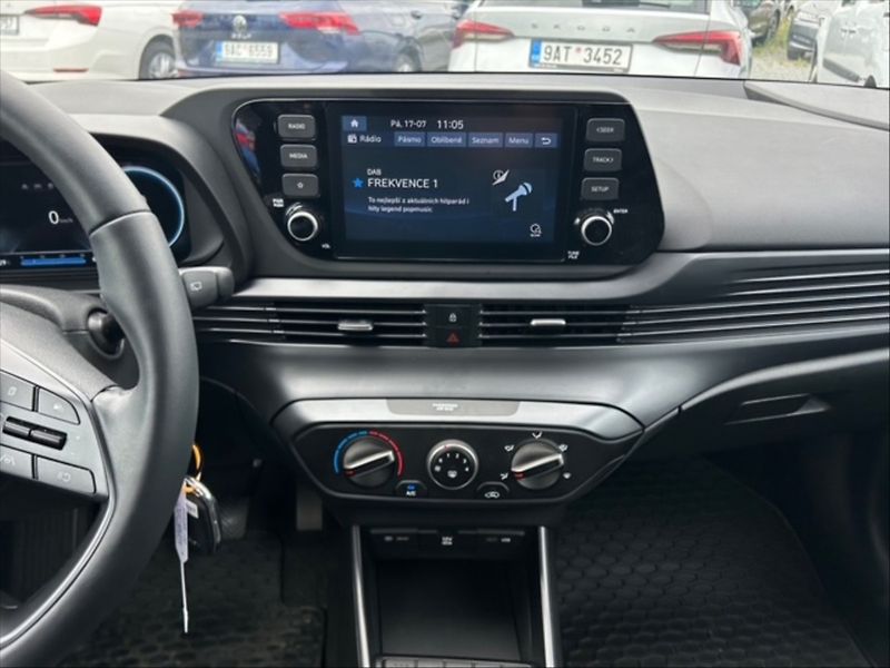 Hyundai i20 1,0 T-GDI 74 Smart 5d - fotka 10 z 11