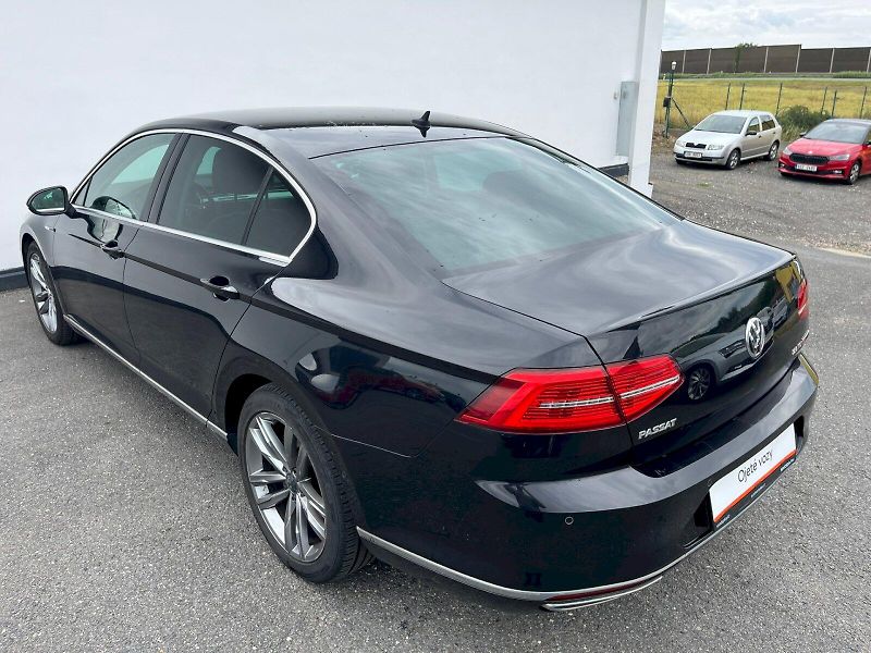 Volkswagen Passat (2015) 2.0 TDI / 176 kW 4x4 - fotka 9 z 28