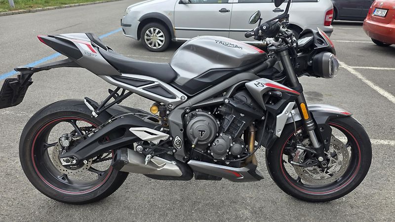 Triumph Street Triple 765 RS (2021) - fotka 1 z 4