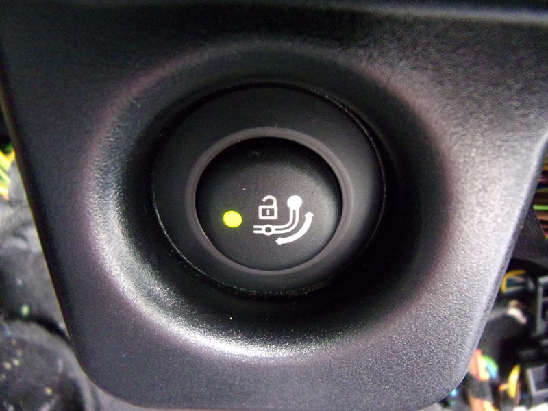 BMW Řada 5 (2012) M550d X-DRIVE 280kW KRÁSNÝ VŮZ - fotka 26 z 34