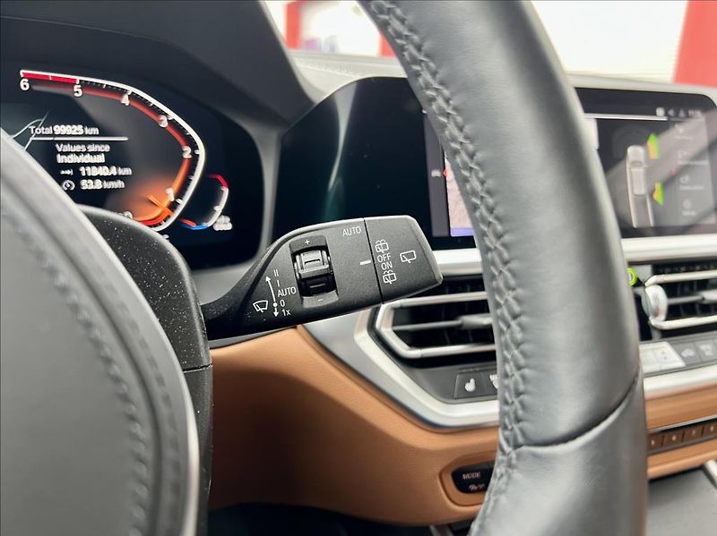 BMW Řada 3 330D xDrive M SPORT záruka - fotka 25 z 57