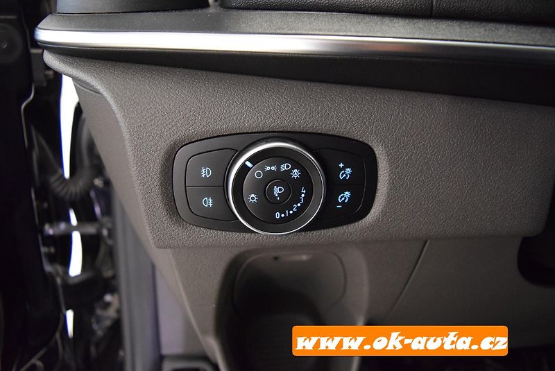 Ford Tourneo Custom 2.0 TDCI TITANIUM X 132 kW 8M. - fotka 47 z 70