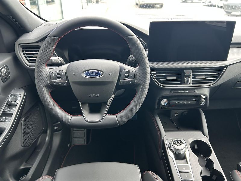 Ford Kuga 2.5Hybrid PHEV 134kW ST-Line X - fotka 14 z 37