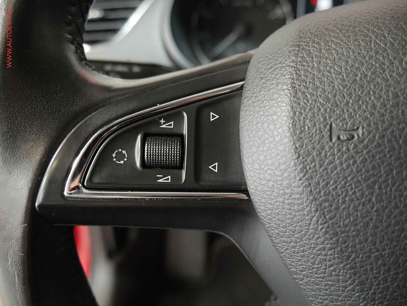 Škoda Octavia (2012) 1.4 TSI, ČR, Xenon, AC - fotka 12 z 23